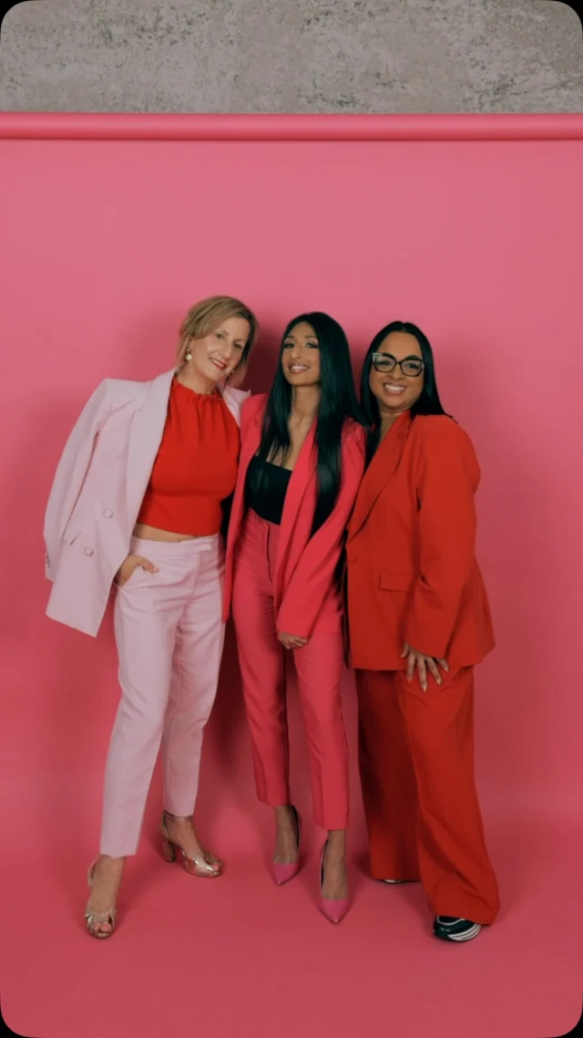 Love being part of this shoot of female founders with@lumi.gloskin @beautybox.tfg @skinstemskincare @things_gorgeous 

Celebrating women through self love and self care. What a journey it’s been. Happy womens day 🫶🫶🫶

Thank you @jeanettegenis for my beautiful hair 💗